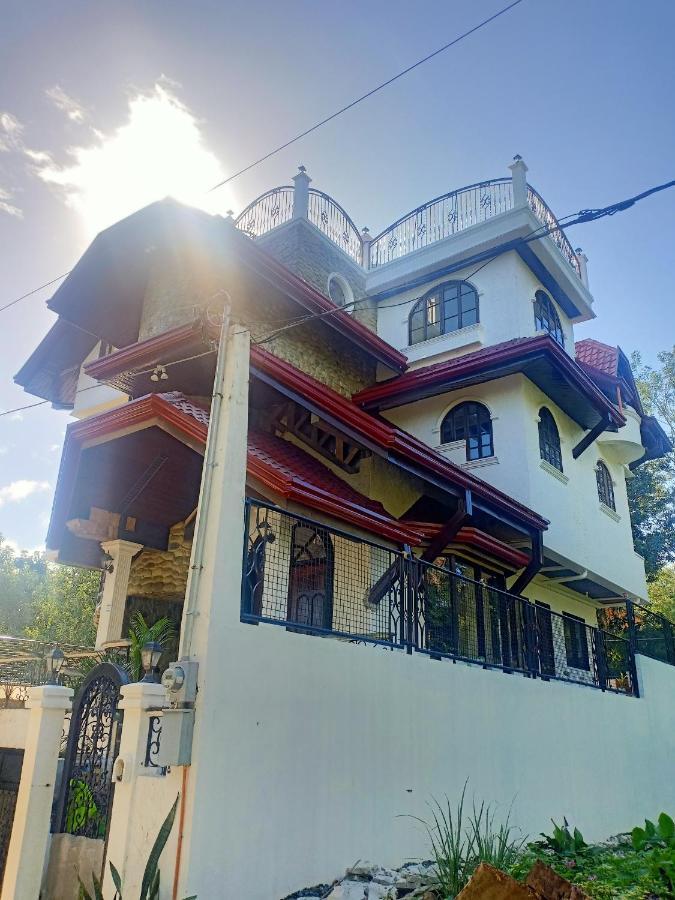 El Castillo Bed And Breakfast Angono Exterior foto