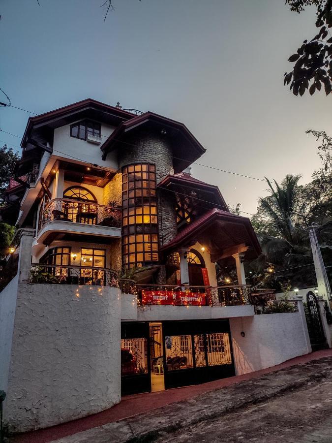 El Castillo Bed And Breakfast Angono Exterior foto