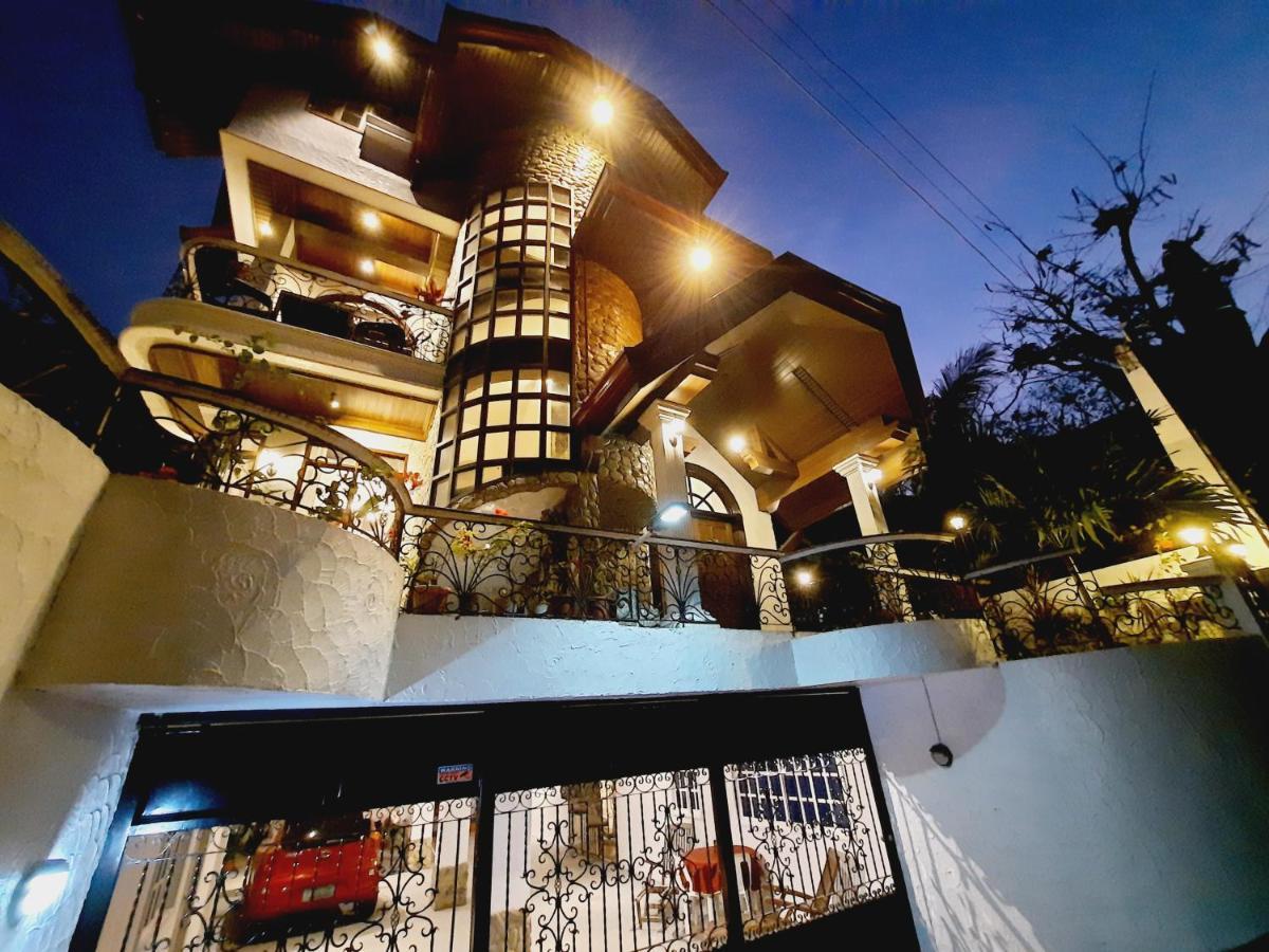 El Castillo Bed And Breakfast Angono Exterior foto